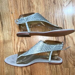 NEW Boho Candela scalloped mermaid scales  leather silver thong sandal 10